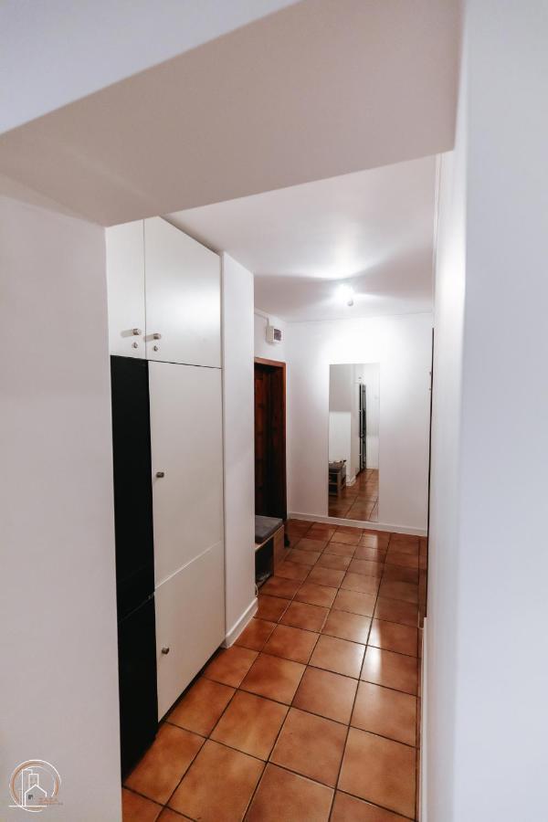 Zaza Apartament - Central Area, With Balcony Târgu Jiu Esterno foto